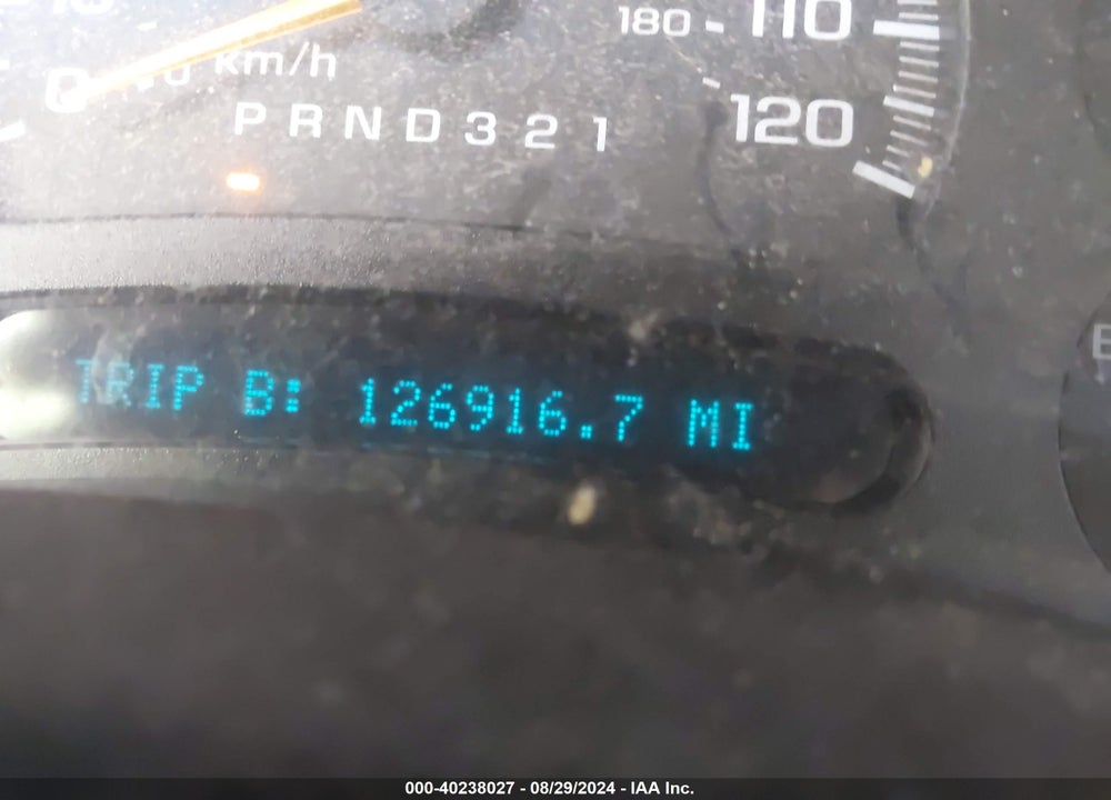 2006 CHEVROLET TAHOE LS VIN: 1GNEC13V06R140801