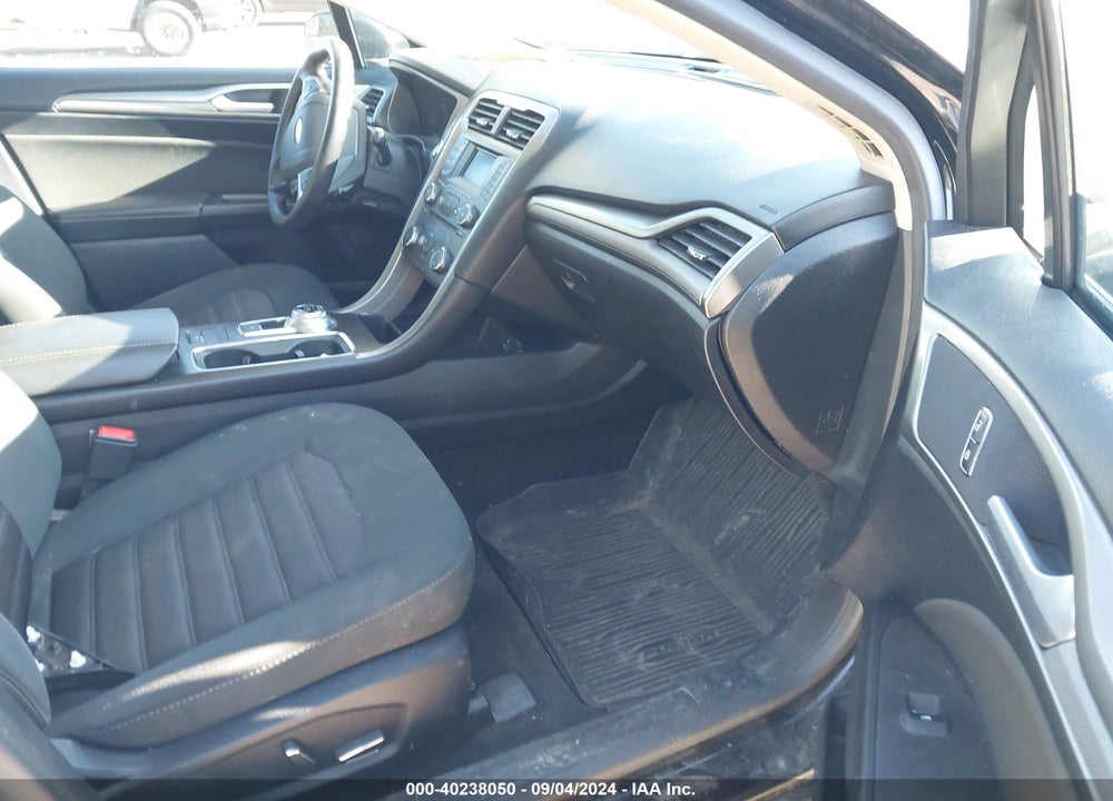 2018 FORD FUSION SE VIN: 3FA6P0HD2JR167318