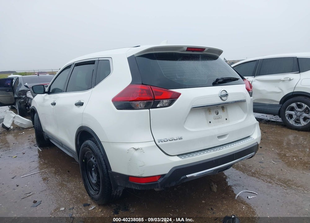 2018 NISSAN ROGUE S VIN: 5N1AT2MT3JC713935