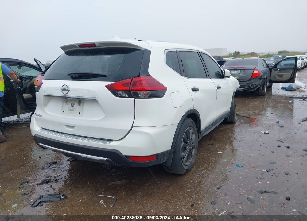 2018 NISSAN ROGUE S VIN: 5N1AT2MT3JC713935