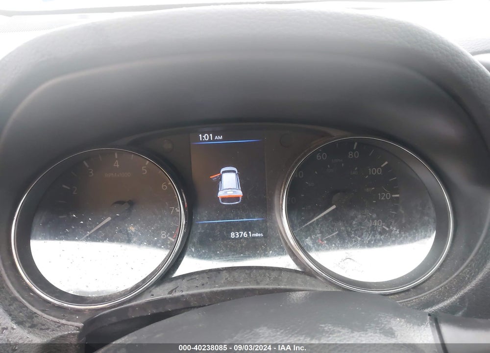 2018 NISSAN ROGUE S VIN: 5N1AT2MT3JC713935