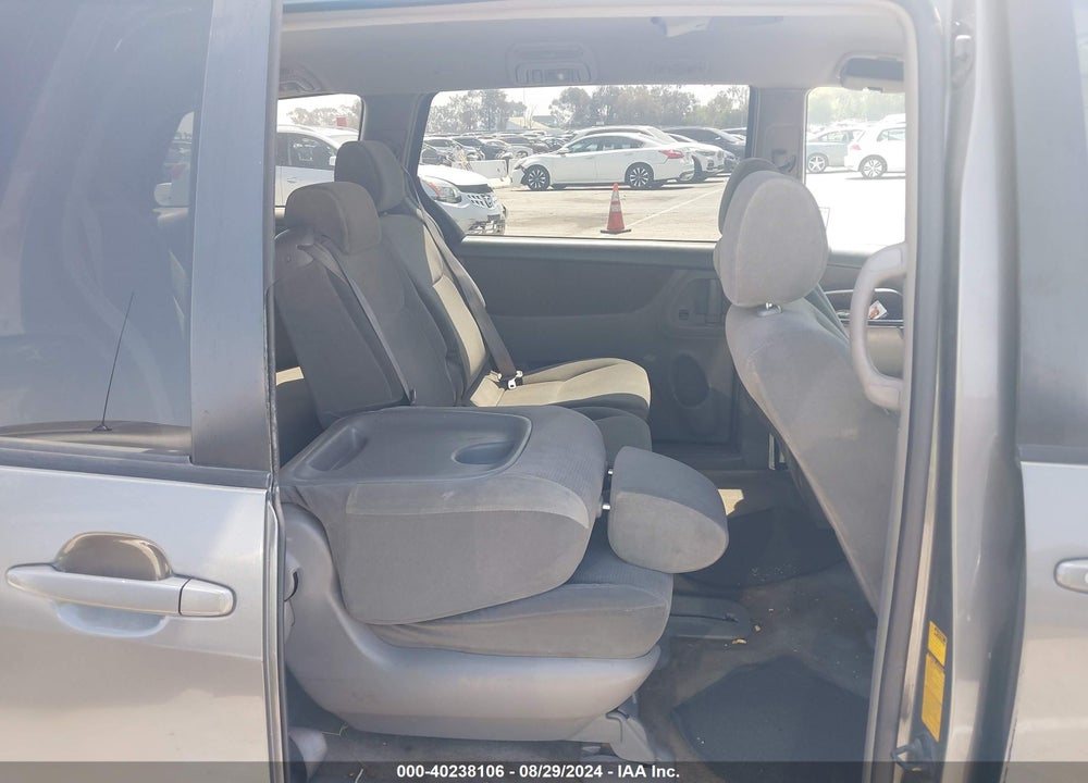 2005 TOYOTA SIENNA LE VIN: 5TDZA23C25S281339