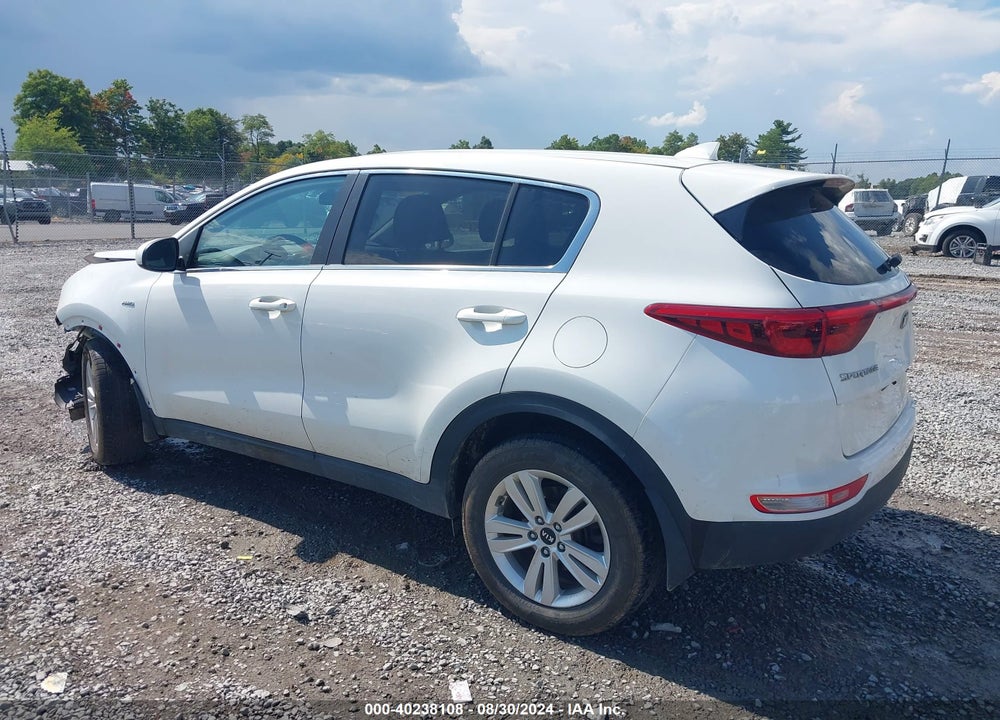 2019 KIA SPORTAGE LX VIN: KNDPMCAC9K7518440