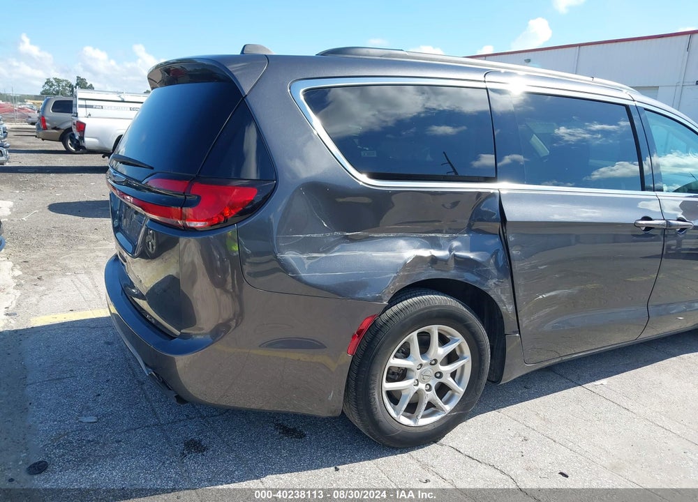2022 CHRYSLER PACIFICA TOURING L VIN: 2C4RC1BG1NR194596