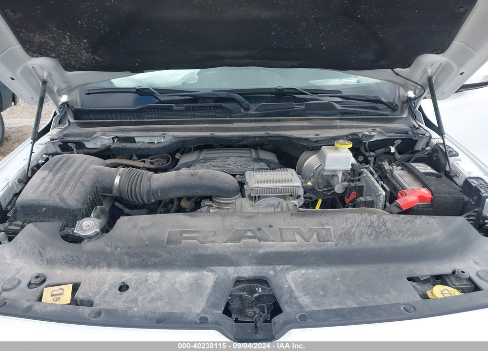 2022 STAR RAM 1500 LONE   4X4 5'7 BOX VIN: 1C6SRFFT1NN397173