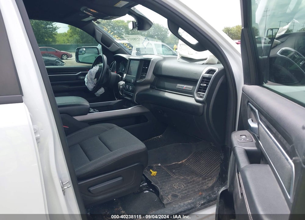 2022 STAR RAM 1500 LONE   4X4 5'7 BOX VIN: 1C6SRFFT1NN397173