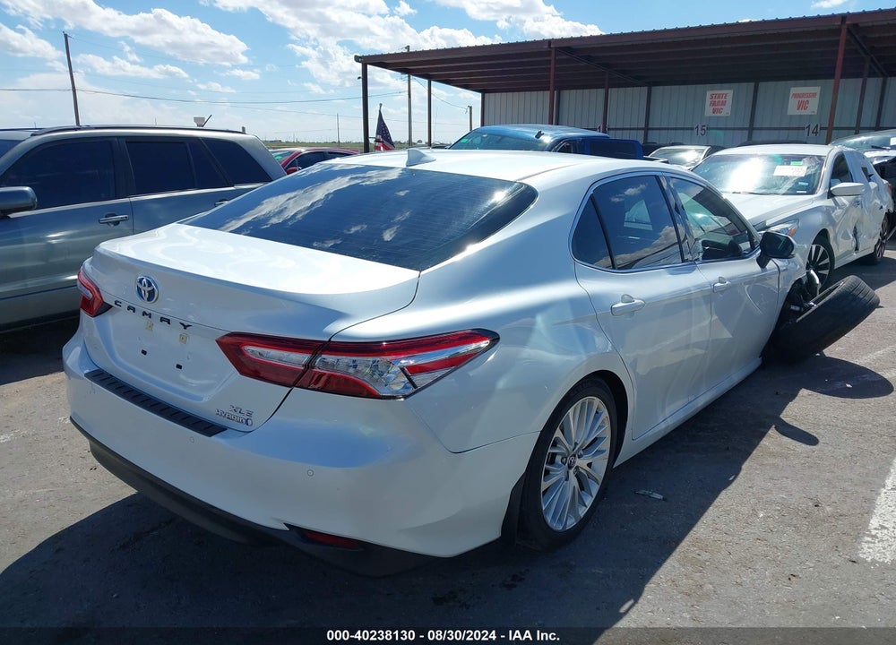 2020 TOYOTA CAMRY XLE HYBRID VIN: 4T1F31AK1LU012481