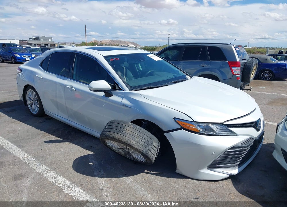 2020 TOYOTA CAMRY XLE HYBRID VIN: 4T1F31AK1LU012481