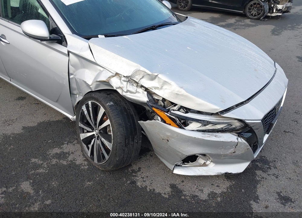 2021 NISSAN ALTIMA PLATINUM INTELLIGENT AWD VIN: 1N4BL4FW6MN386652