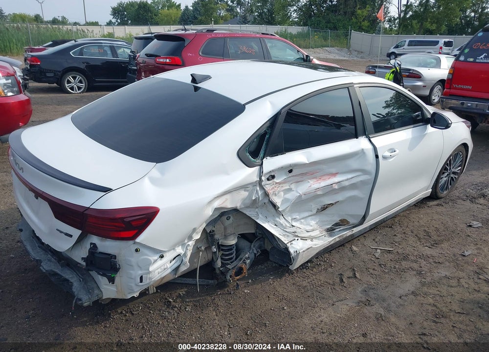 2022 KIA FORTE GT LINE VIN: 3KPF54AD3NE491876