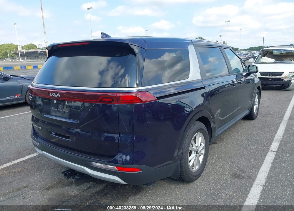 2022 KIA CARNIVAL MPV LX SEAT PACKAGE VIN: KNDNB4H39N6169895