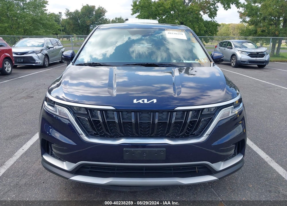 2022 KIA CARNIVAL MPV LX SEAT PACKAGE VIN: KNDNB4H39N6169895