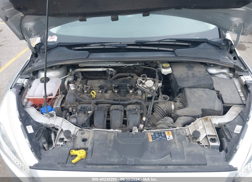 2018 FORD FOCUS SE VIN: 1FADP3F2XJL273332