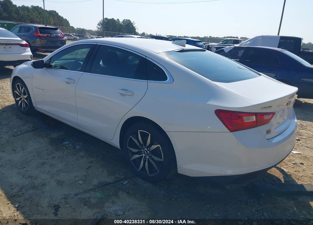 2018 CHEVROLET MALIBU LT VIN: 1G1ZD5ST2JF277692
