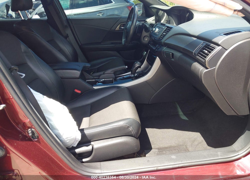 2017 HONDA ACCORD SPORT VIN: 1HGCR2F54HA015383