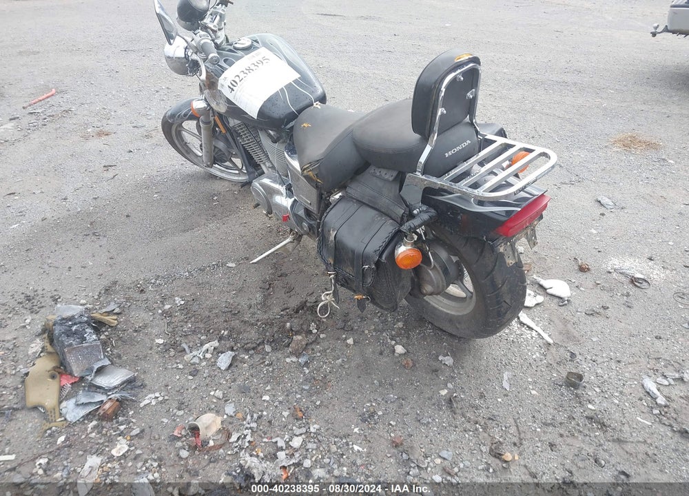 2004 HONDA VT1100 C VIN: 1HFSC18054A800454