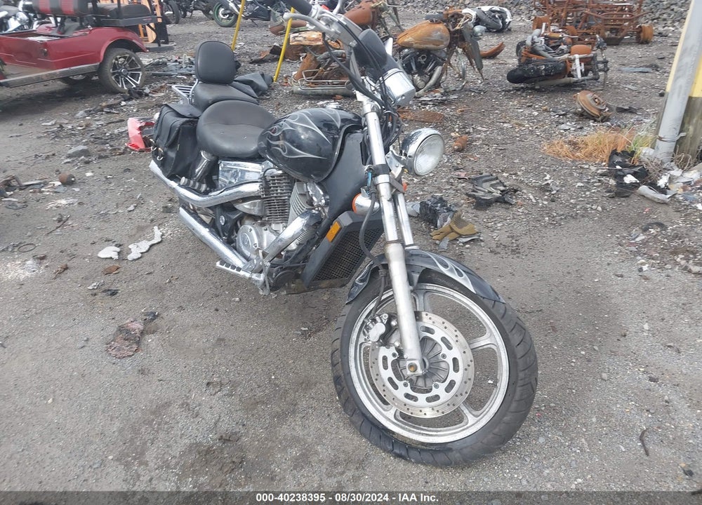 2004 HONDA VT1100 C VIN: 1HFSC18054A800454