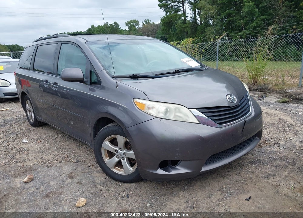 2011 TOYOTA SIENNA LE V6 VIN: 5TDKK3DC3BS169129