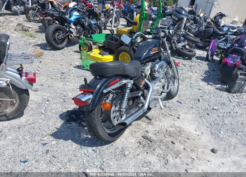 1997 HARLEY-DAVIDSON XL883 HUGGER VIN: 1HD4CEM12VY211541