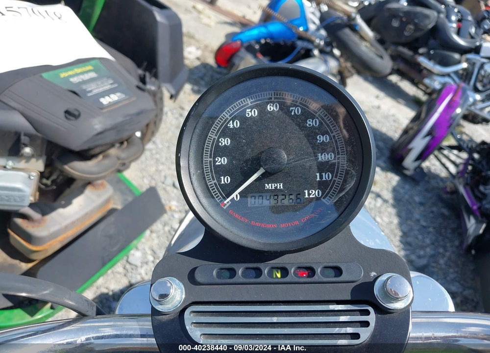1997 HARLEY-DAVIDSON XL883 HUGGER VIN: 1HD4CEM12VY211541