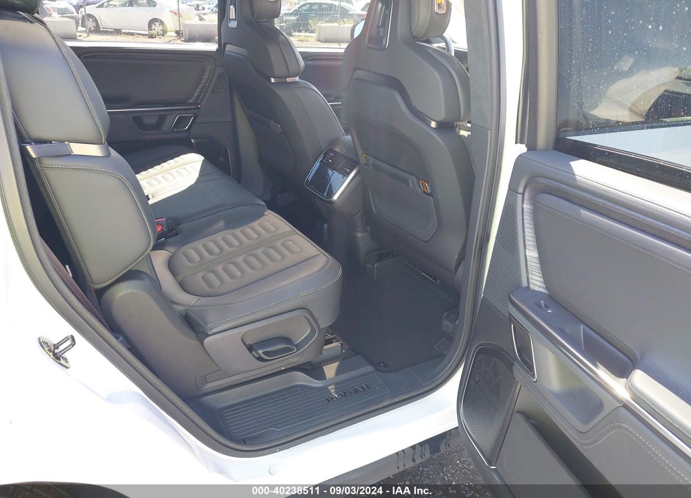 2024 RIVIAN R1S ADVENTURE QUAD MOTOR LARGE PACK VIN: 7PDSGABA6RN032217