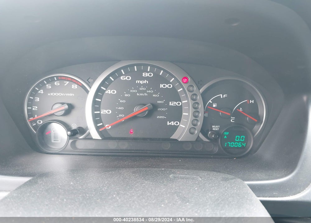 2005 HONDA PILOT LX VIN: 2HKYF181X5H573020