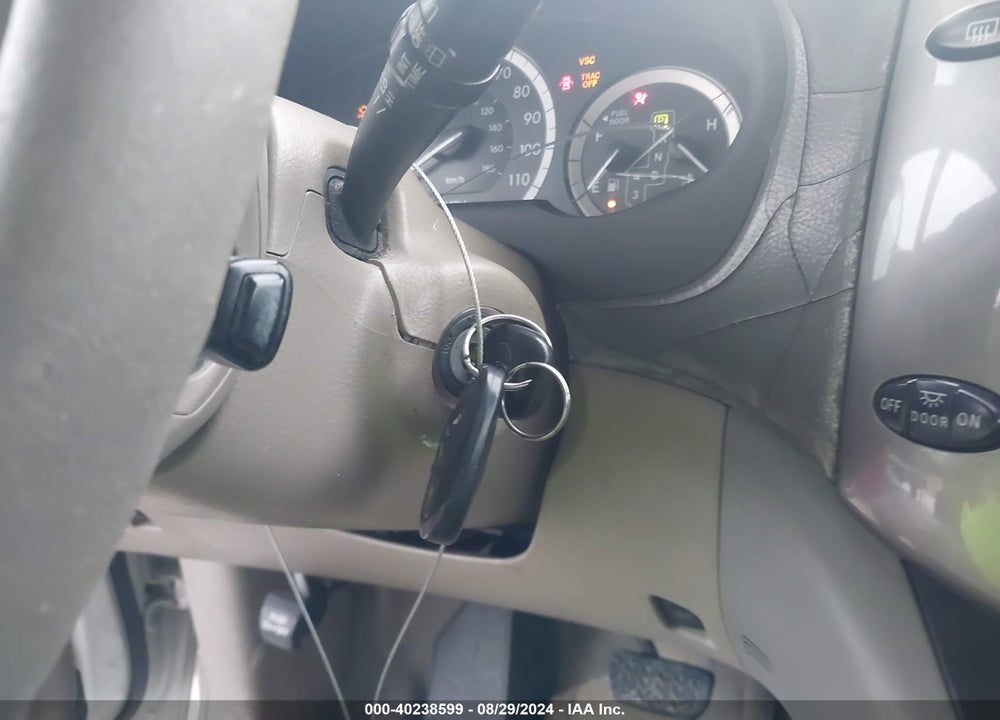 2004 TOYOTA SIENNA XLE VIN: 5TDZA22C34S106243