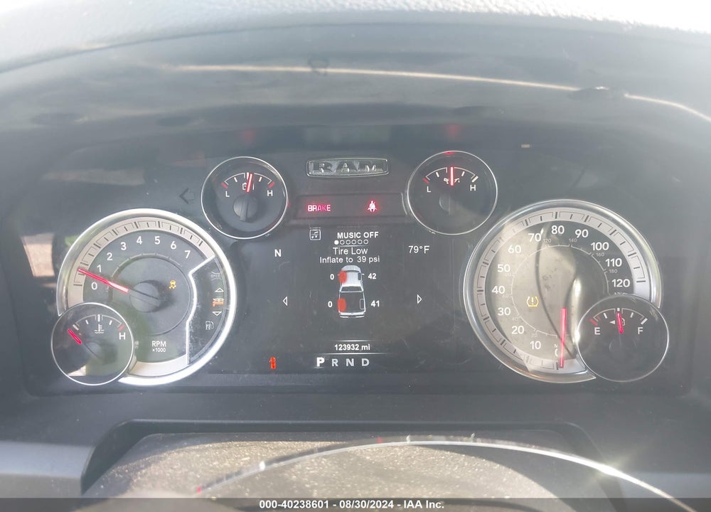 2019 RAM 1500 CLASSIC BIG HORN 4X4 5'7 BOX VIN: 1C6RR7LT3KS560055
