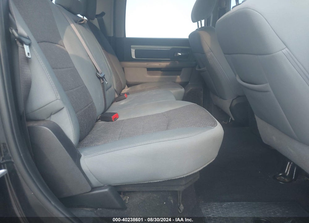 2019 RAM 1500 CLASSIC BIG HORN 4X4 5'7 BOX VIN: 1C6RR7LT3KS560055