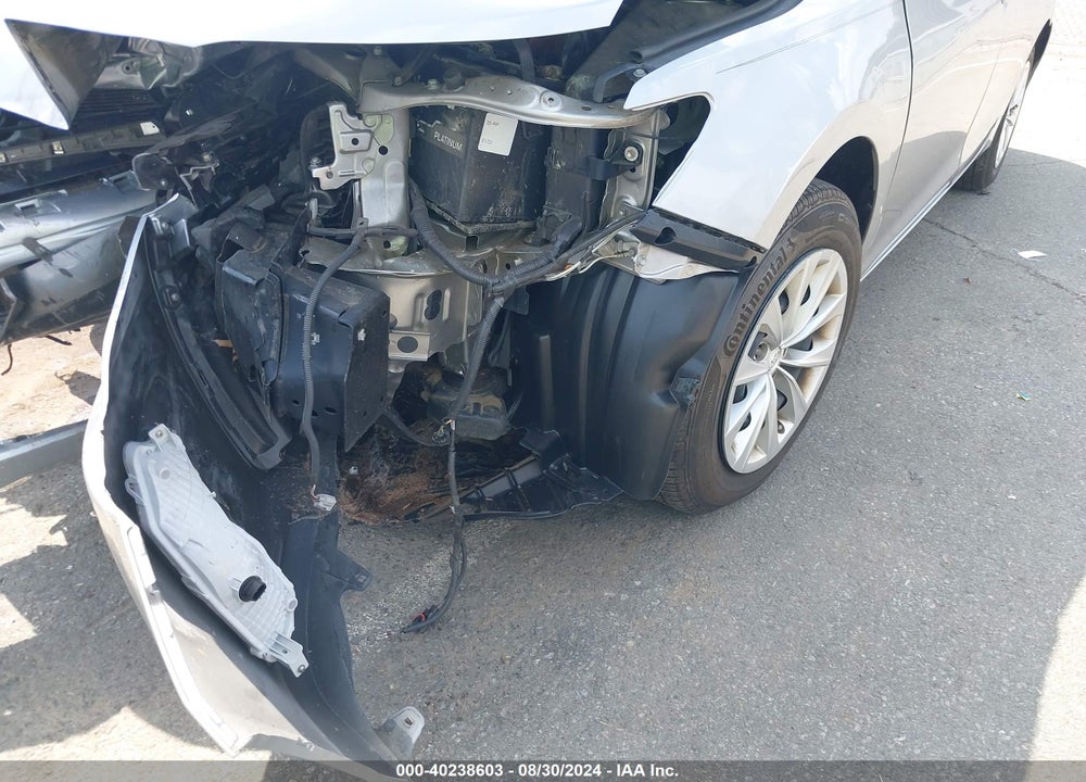 2017 TOYOTA CAMRY LE VIN: 4T1BF1FKXHU780093