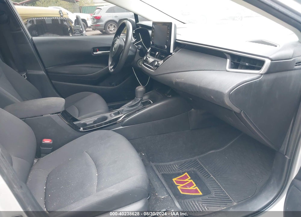 2020 TOYOTA COROLLA LE VIN: JTDEPRAE0LJ095187