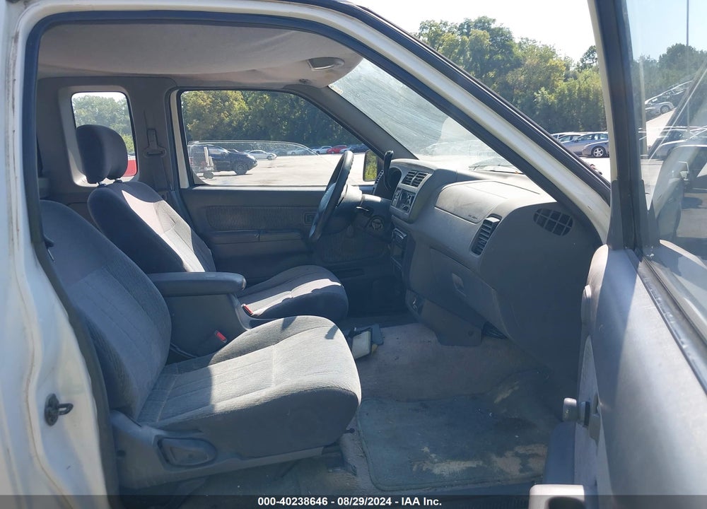 1998 NISSAN FRONTIER SE/XE VIN: 1N6DD26S5WC390415