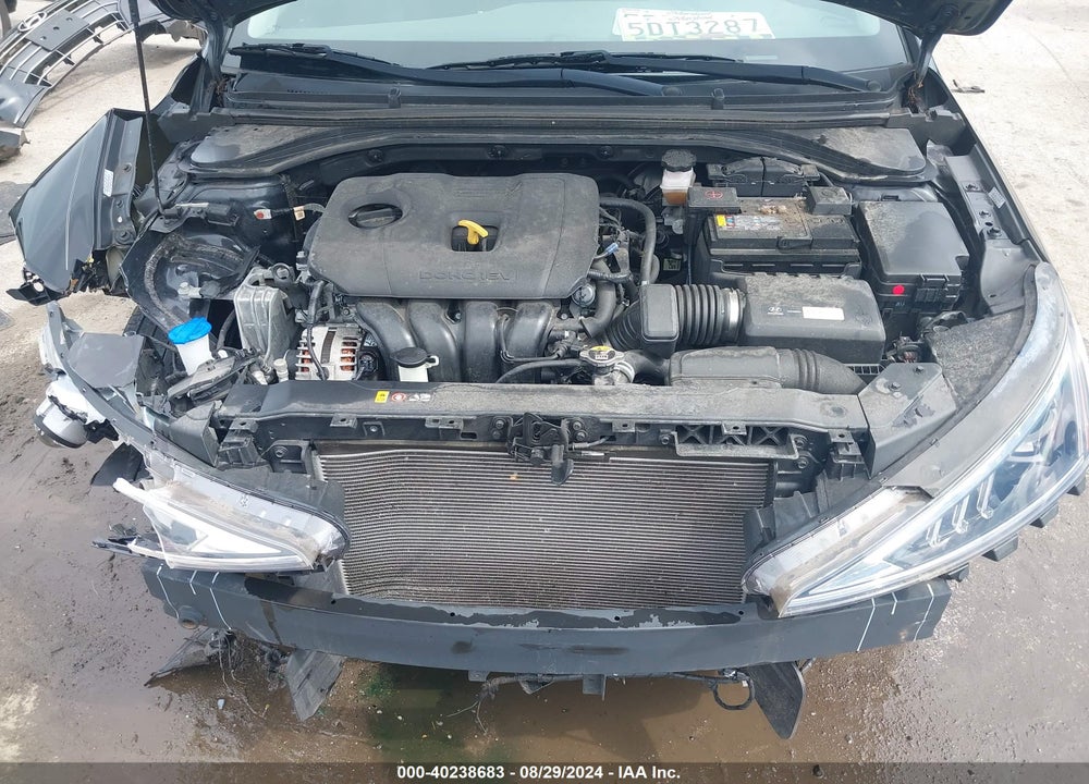 2019 HYUNDAI ELANTRA SE VIN: KMHD74LF4KU821324