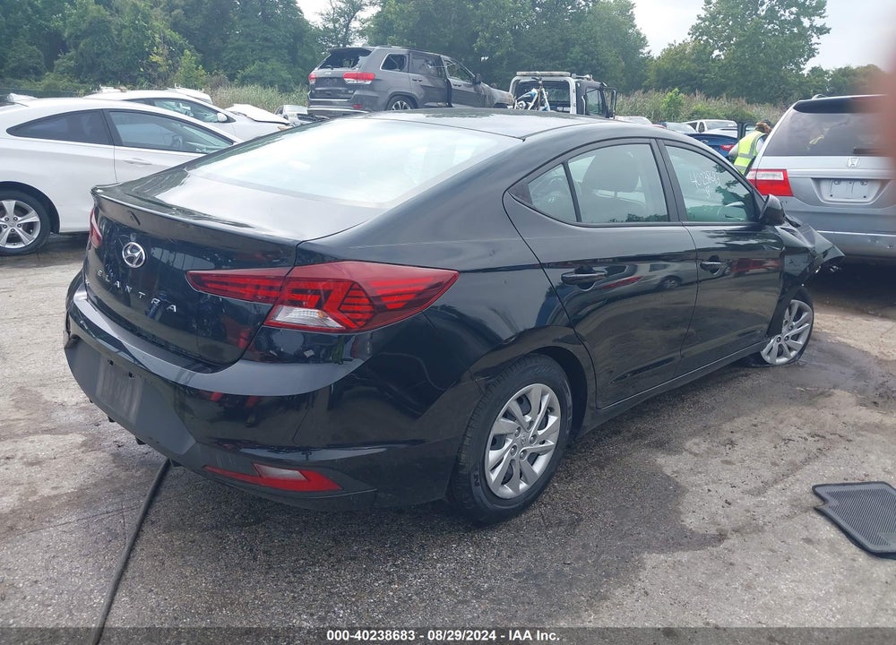 2019 HYUNDAI ELANTRA SE VIN: KMHD74LF4KU821324