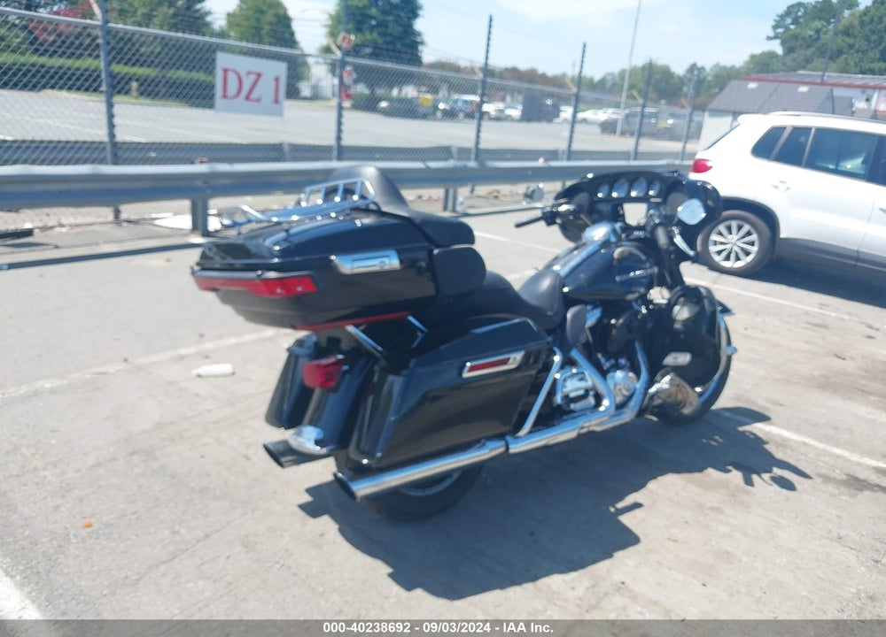 2019 HARLEY-DAVIDSON FLHTK VIN: 1HD1KEF17KB662904