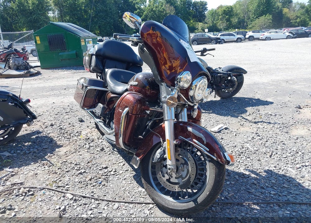 2011 HARLEY-DAVIDSON FLHTK VIN: 1HD1KEM12BB605156