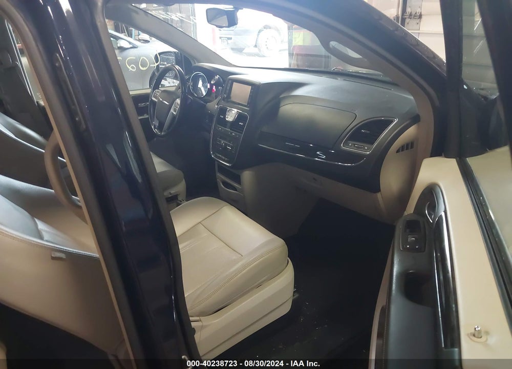 2012 CHRYSLER TOWN & COUNTRY TOURING VIN: 2C4RC1BG2CR411862