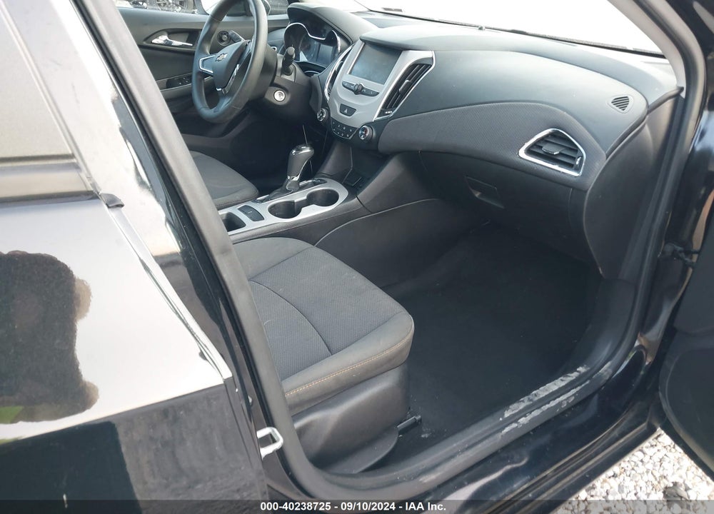 2017 CHEVROLET CRUZE LS AUTO VIN: 1G1BC5SM9H7272555
