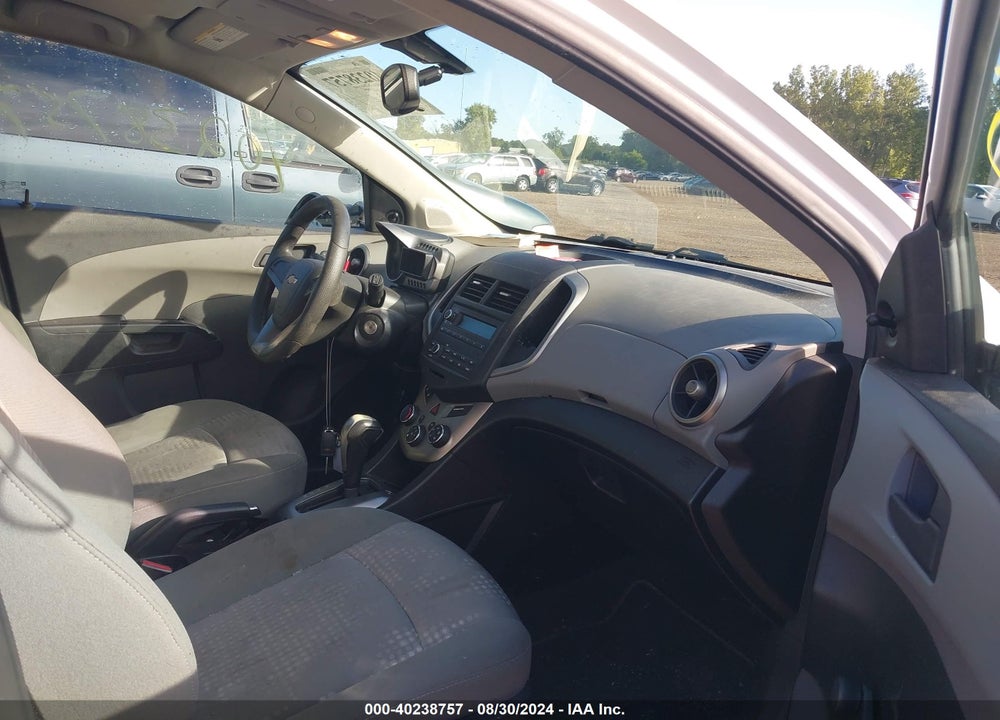 2016 CHEVROLET SONIC LS AUTO VIN: 1G1JA6SH9G4160882