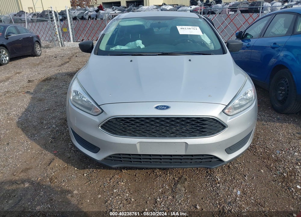 2016 FORD FOCUS S VIN: 1FADP3E2XGL386160