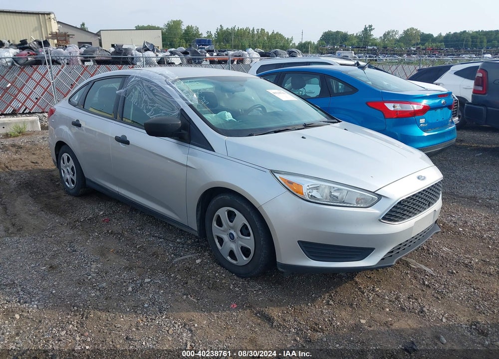 2016 FORD FOCUS S VIN: 1FADP3E2XGL386160