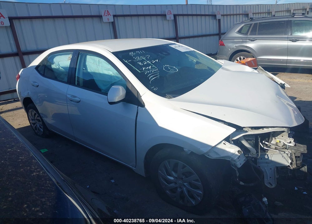 2017 TOYOTA COROLLA LE VIN: 5YFBURHE4HP643857