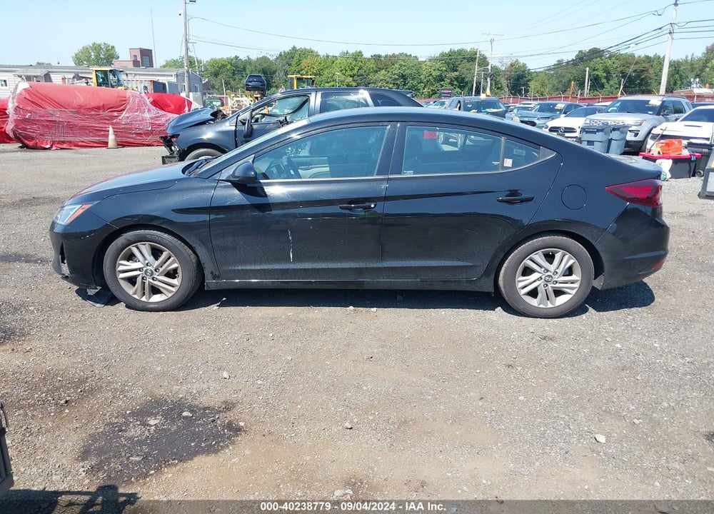 2019 HYUNDAI ELANTRA SEL VIN: 5NPD84LF3KH463970