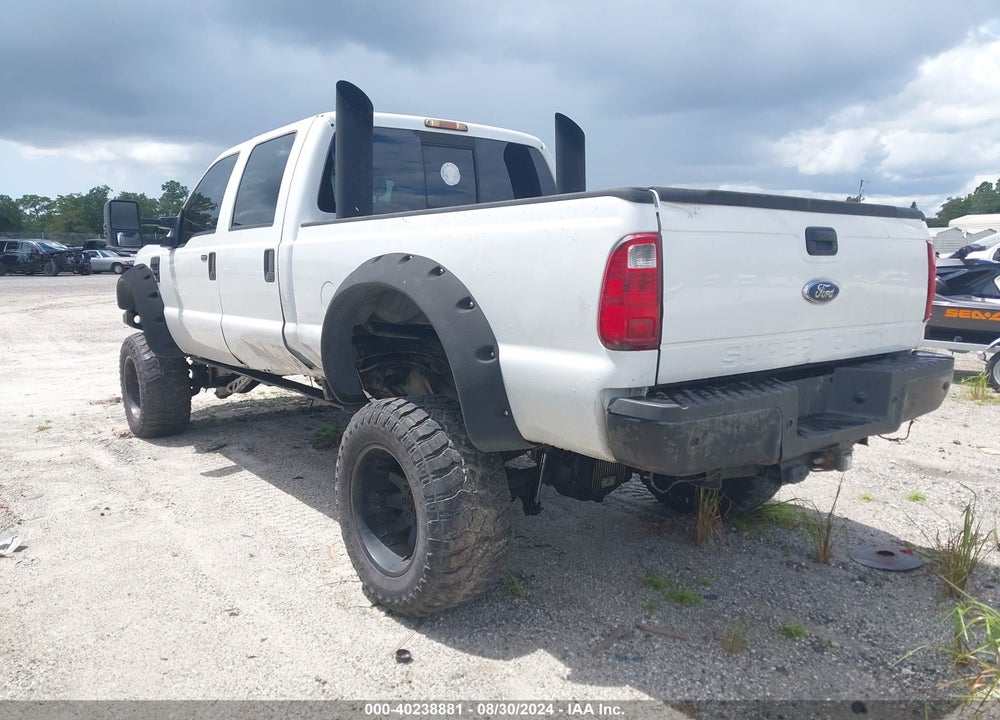 2008 FORD F-250 VIN: 1FTSW21R08EB60572