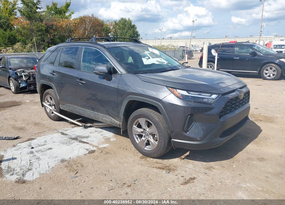 2023 TOYOTA RAV4 XLE VIN: 2T3P1RFV3PW383568