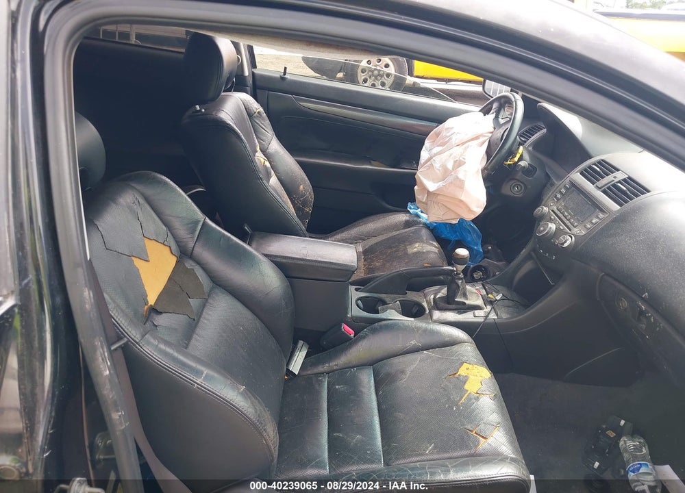 2004 HONDA ACCORD 3.0 EX VIN: 1HGCM816X4A011673