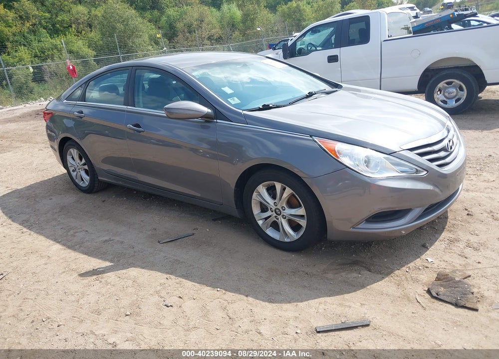 2011 HYUNDAI SONATA VIN: 5NPEB4AC6BH047930