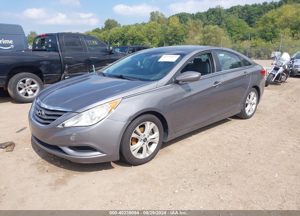 2011 HYUNDAI SONATA VIN: 5NPEB4AC6BH047930
