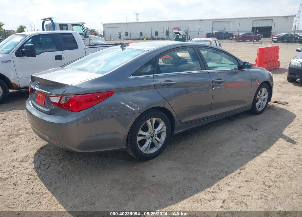 2011 HYUNDAI SONATA VIN: 5NPEB4AC6BH047930