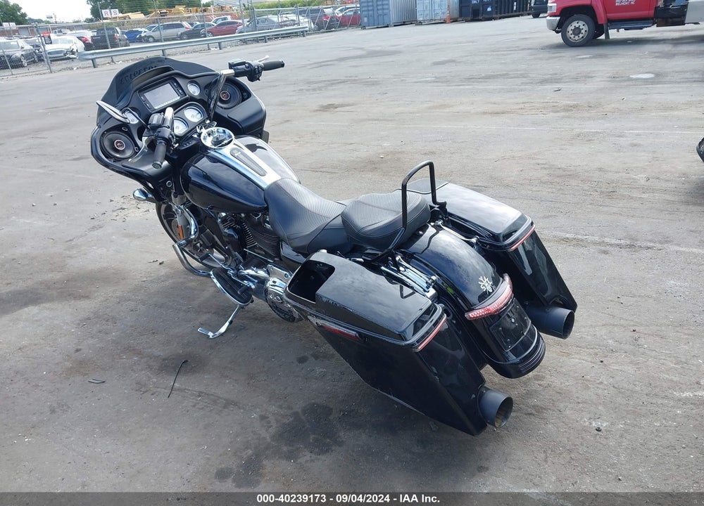 2018 HARLEY-DAVIDSON FLTRX ROAD GLIDE VIN: 1HD1KHC11JB629997